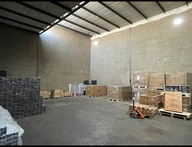 INDUSTRIAL PROPERTY TO RENT IN HENNOPSPARK